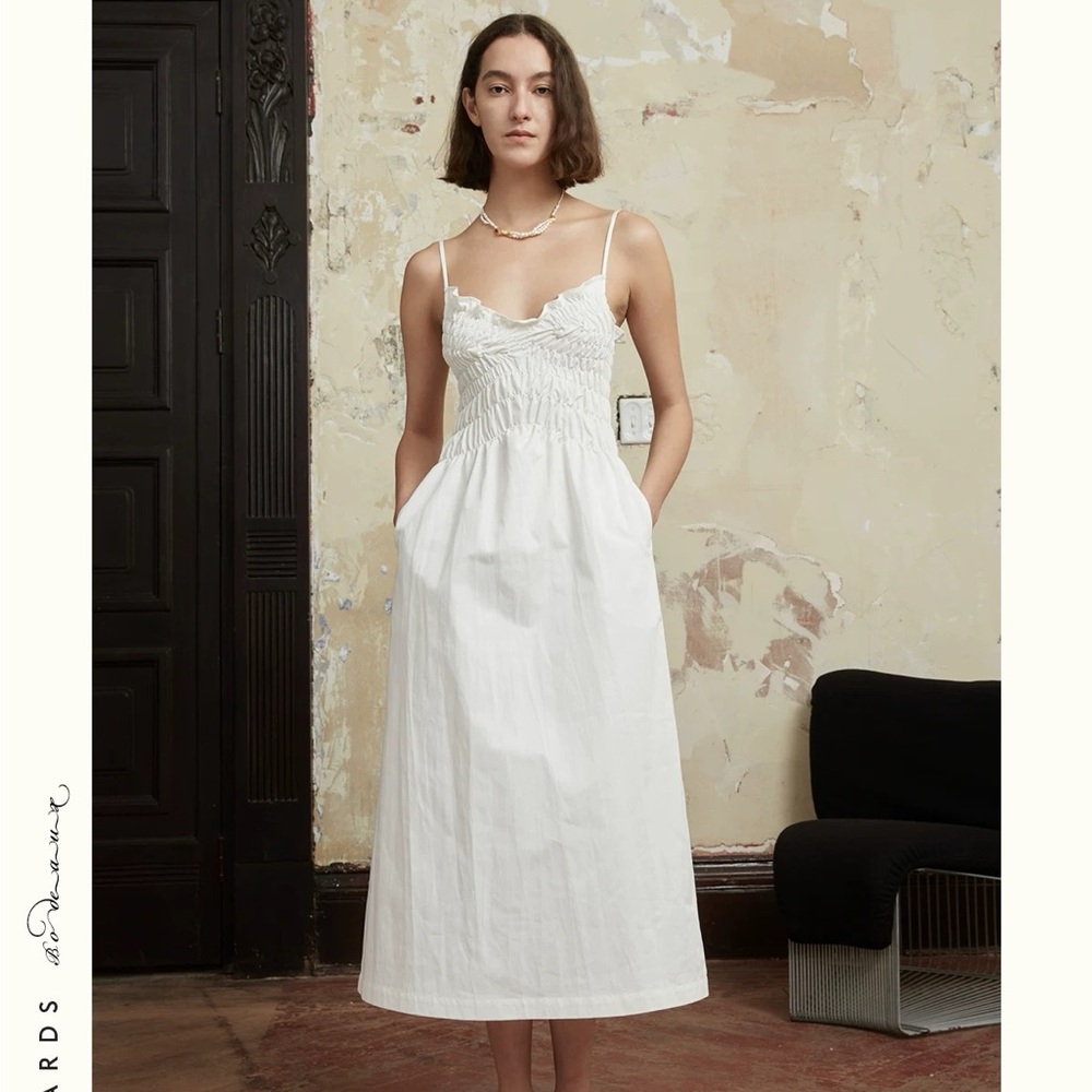 Roomcards pinch-pleated white midi dress